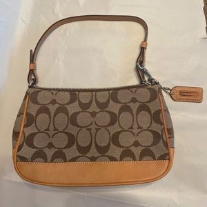 VINTAGE Coach Shoulder Bag